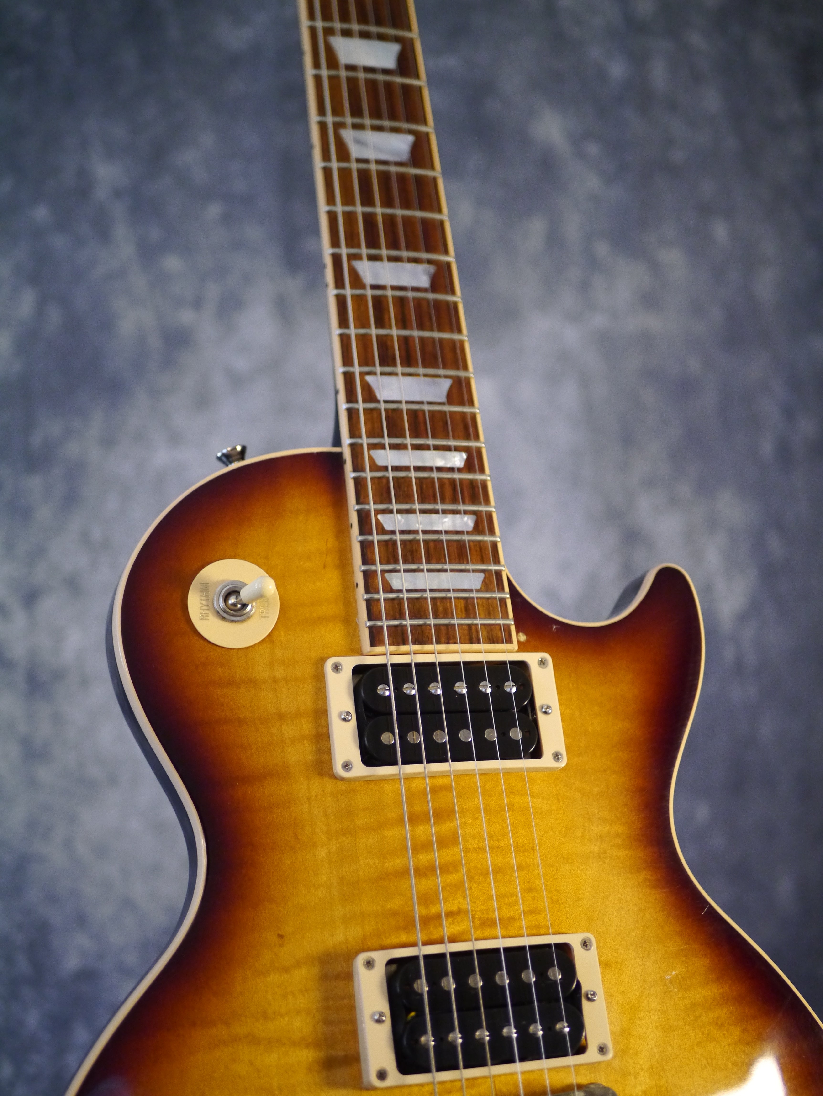 Gibson Les Paul Less Plus 2015 – Vintage Sunburst