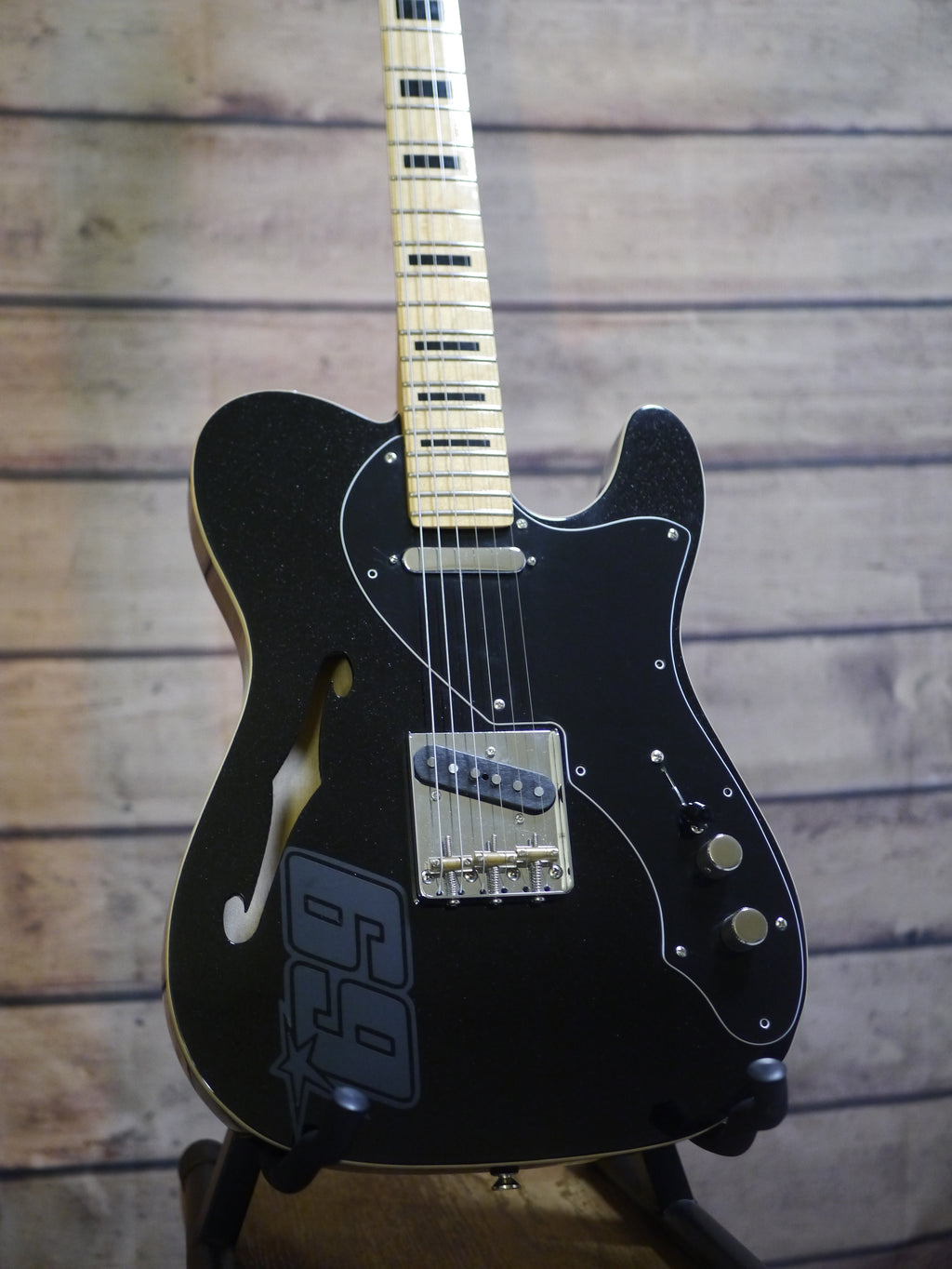 Raven-Guitars Bradocaster 60s Thinline Sparkling Metallic Black