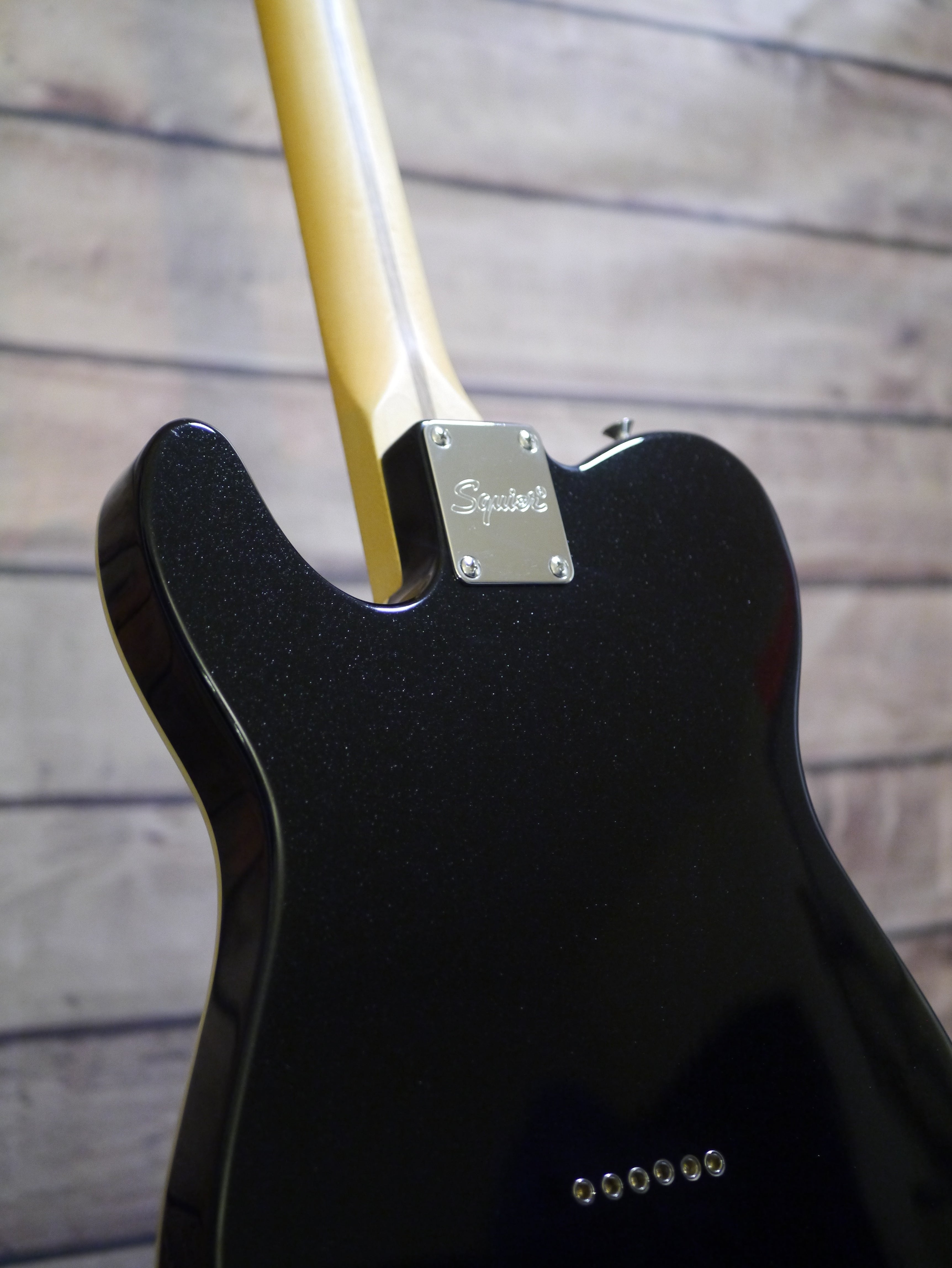 Raven-Guitars Bradocaster 60s Thinline Sparkling Metallic Black