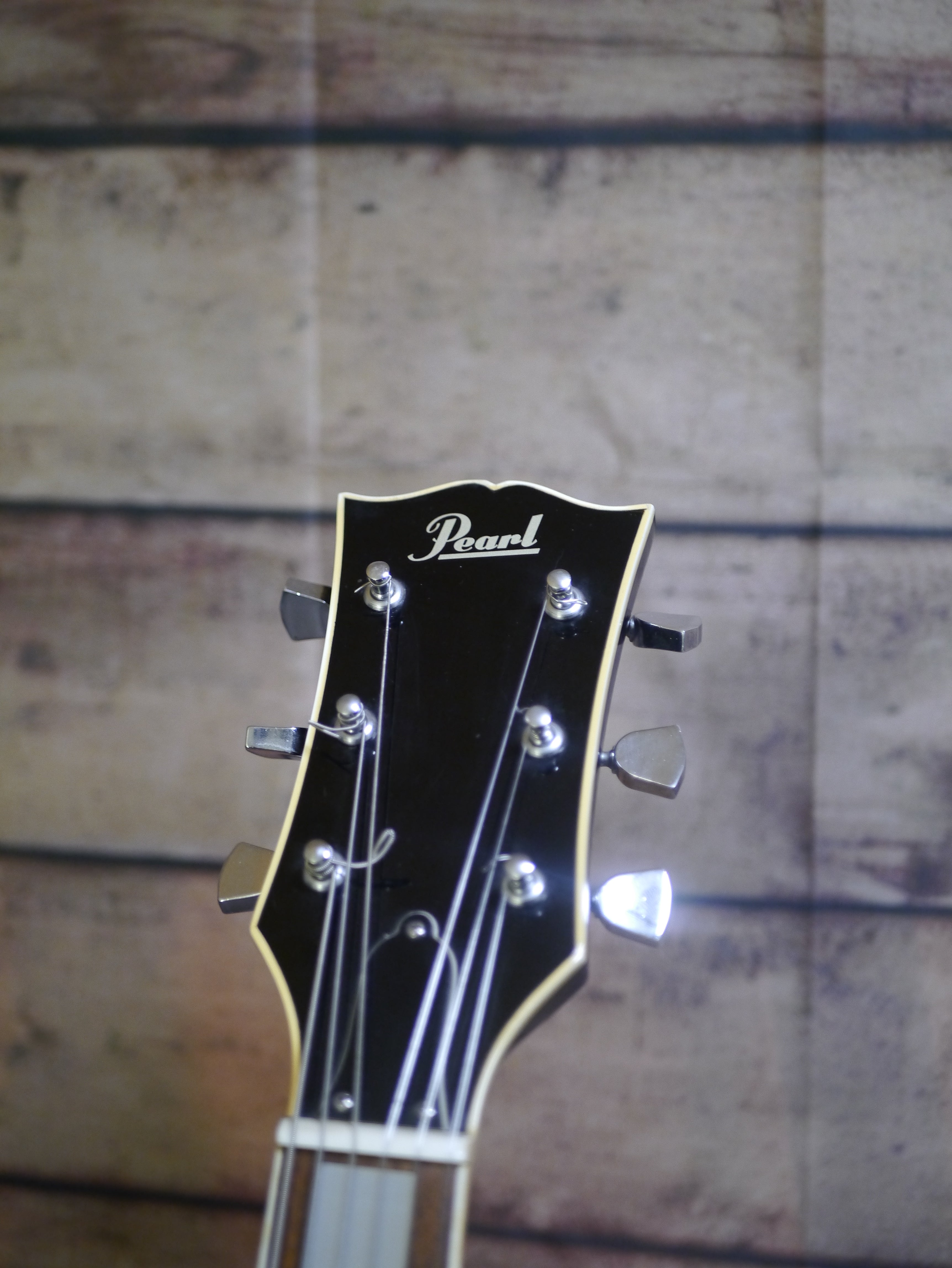 Pearl Single-Cut Black (Made in Japan)