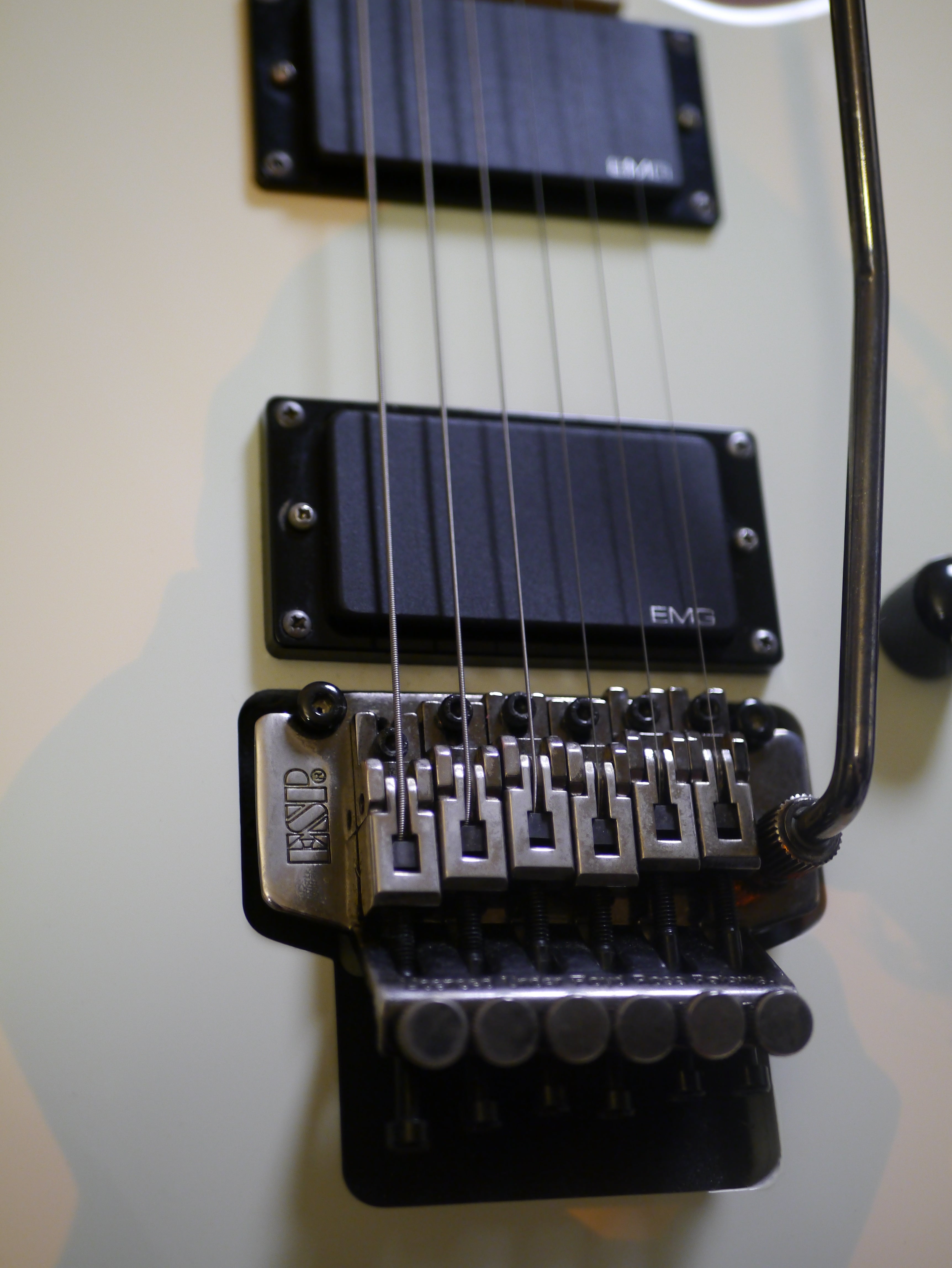 ESP LTD M-400 Snow White (Made in Korea)