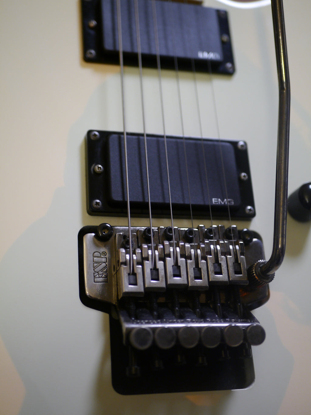 ESP LTD M-400 Snow White (Made in Korea)