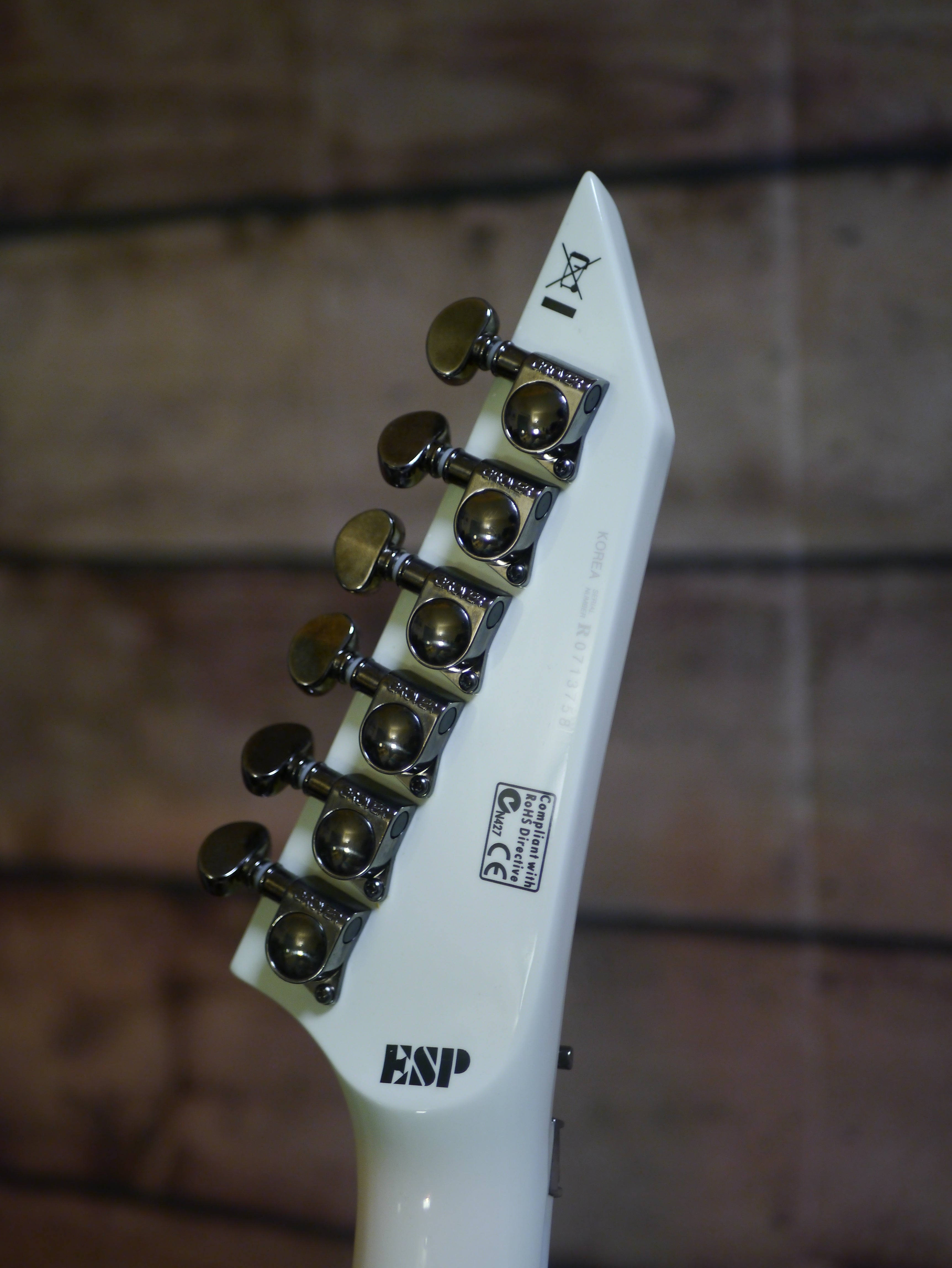 ESP LTD M-400 Snow White (Made in Korea)