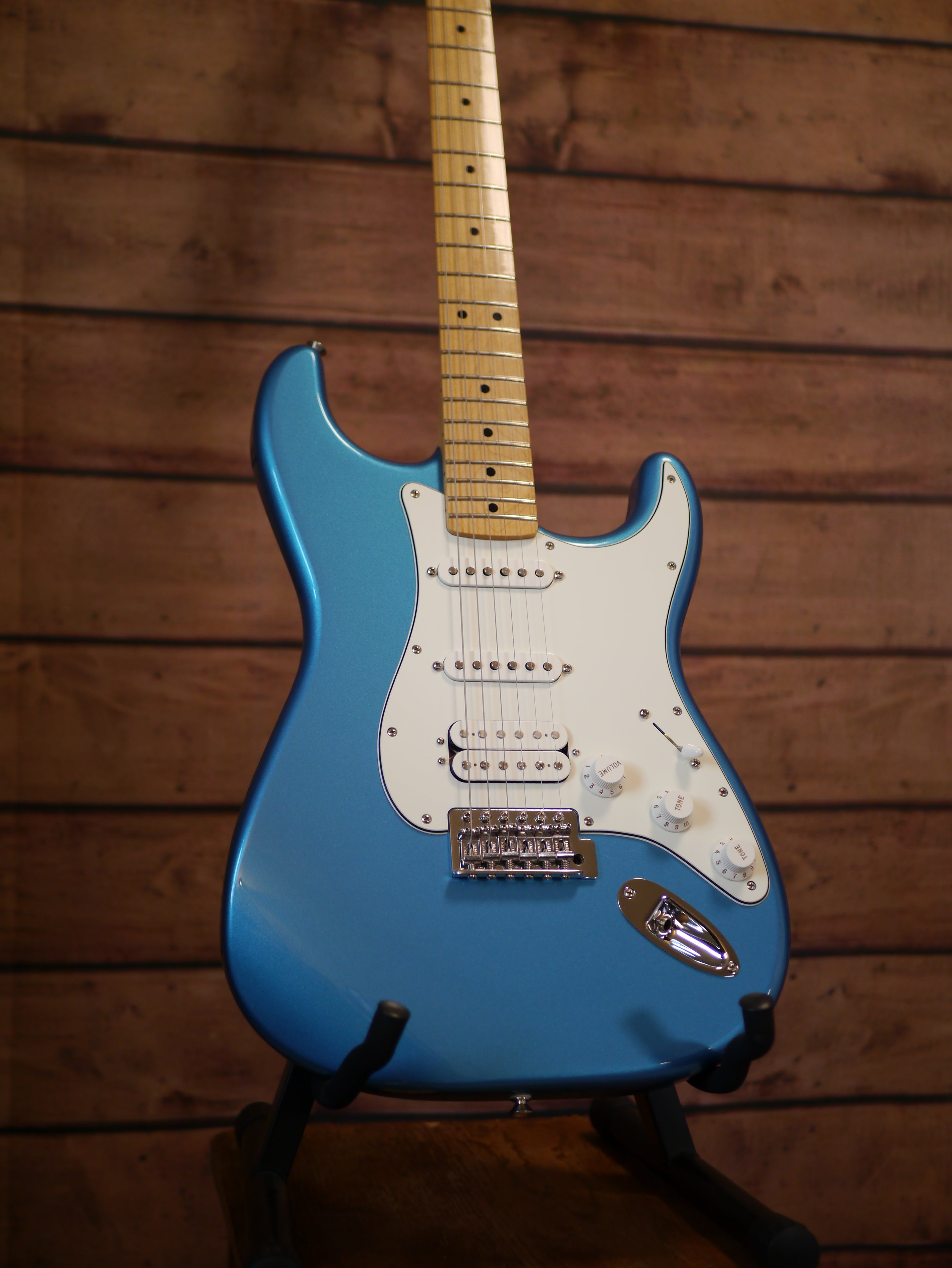 Fender Stratocaster HSS – Made in Mexico Lake Placid Blue