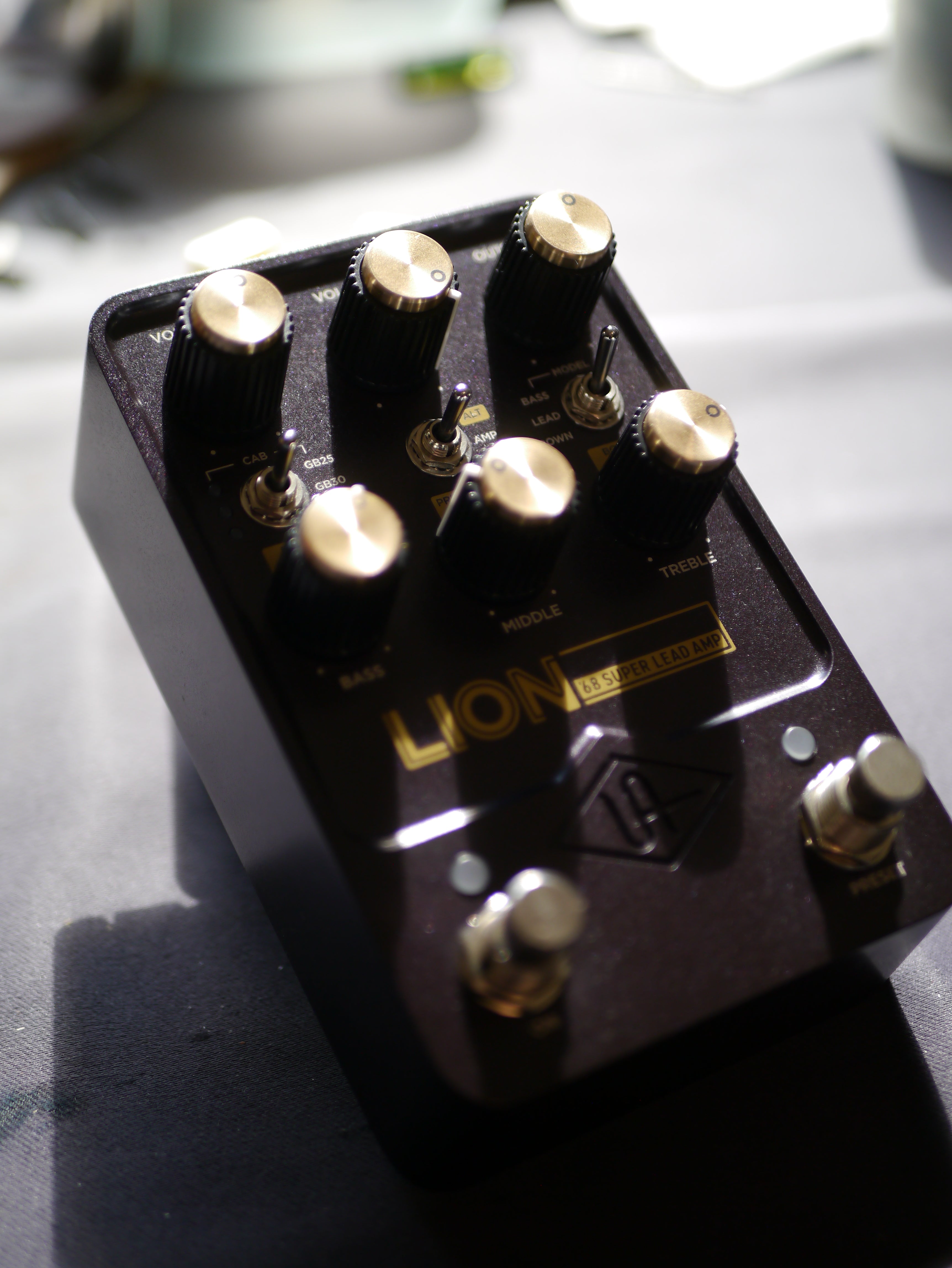 Universal Audio UAFX Lion ‘68 Super Lead Amp Pedal