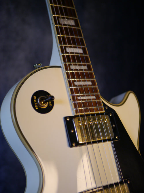 Epiphone Les Paul Custom – Alpine White inkl. Hardcase