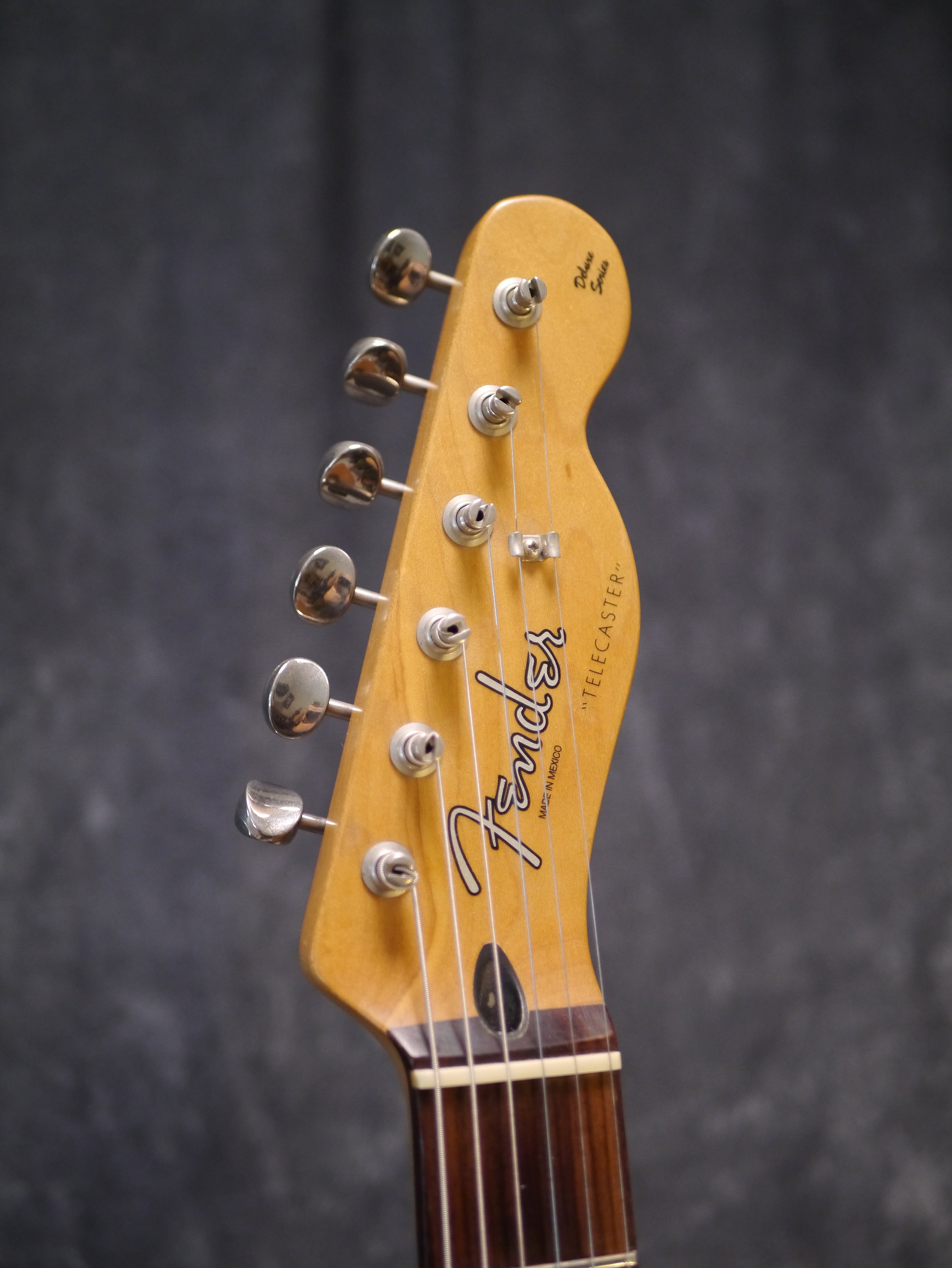 Fender Power Telecaster Deluxe Nashville – Candy Apple Red