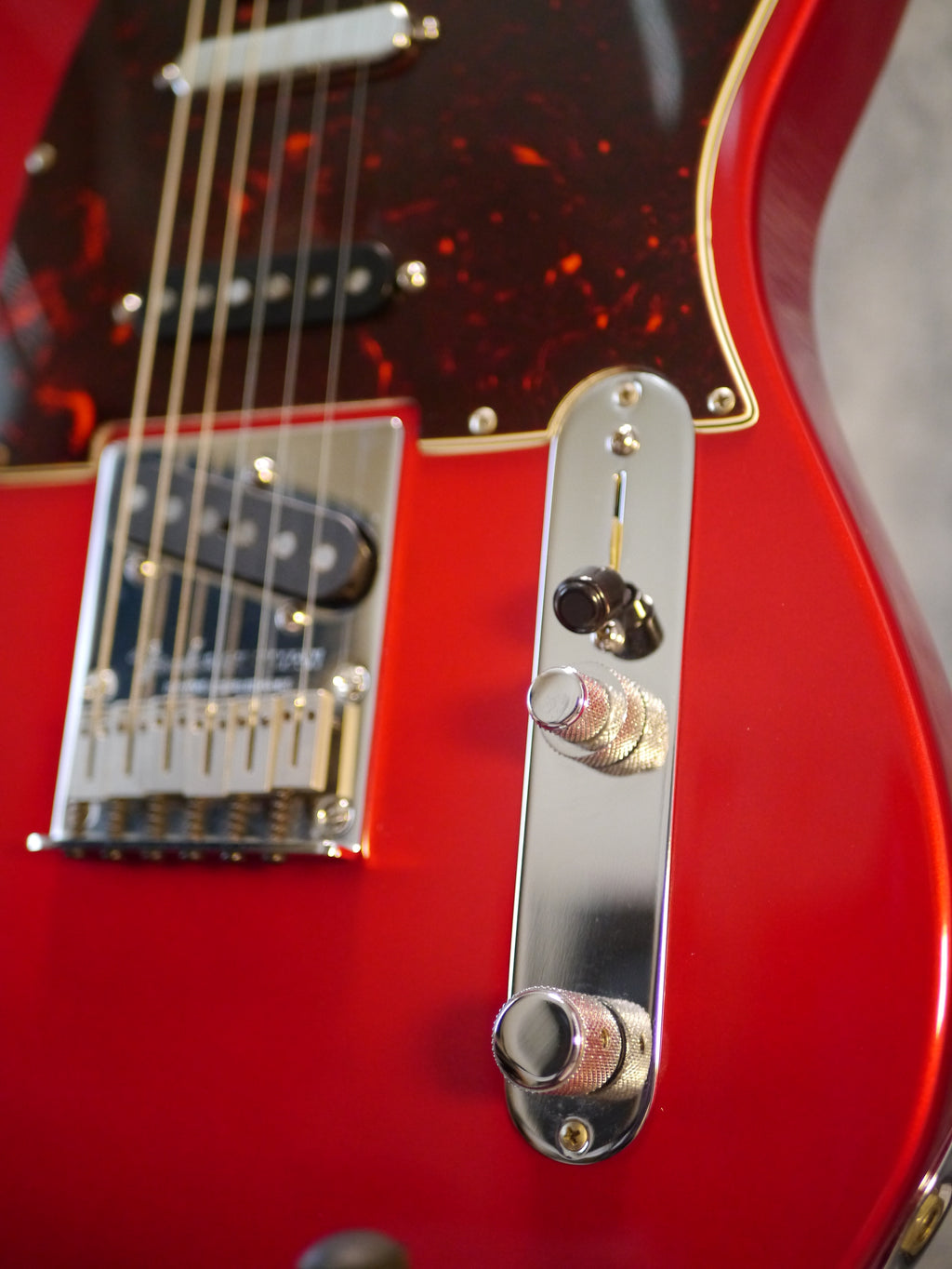 Fender Power Telecaster Deluxe Nashville – Candy Apple Red