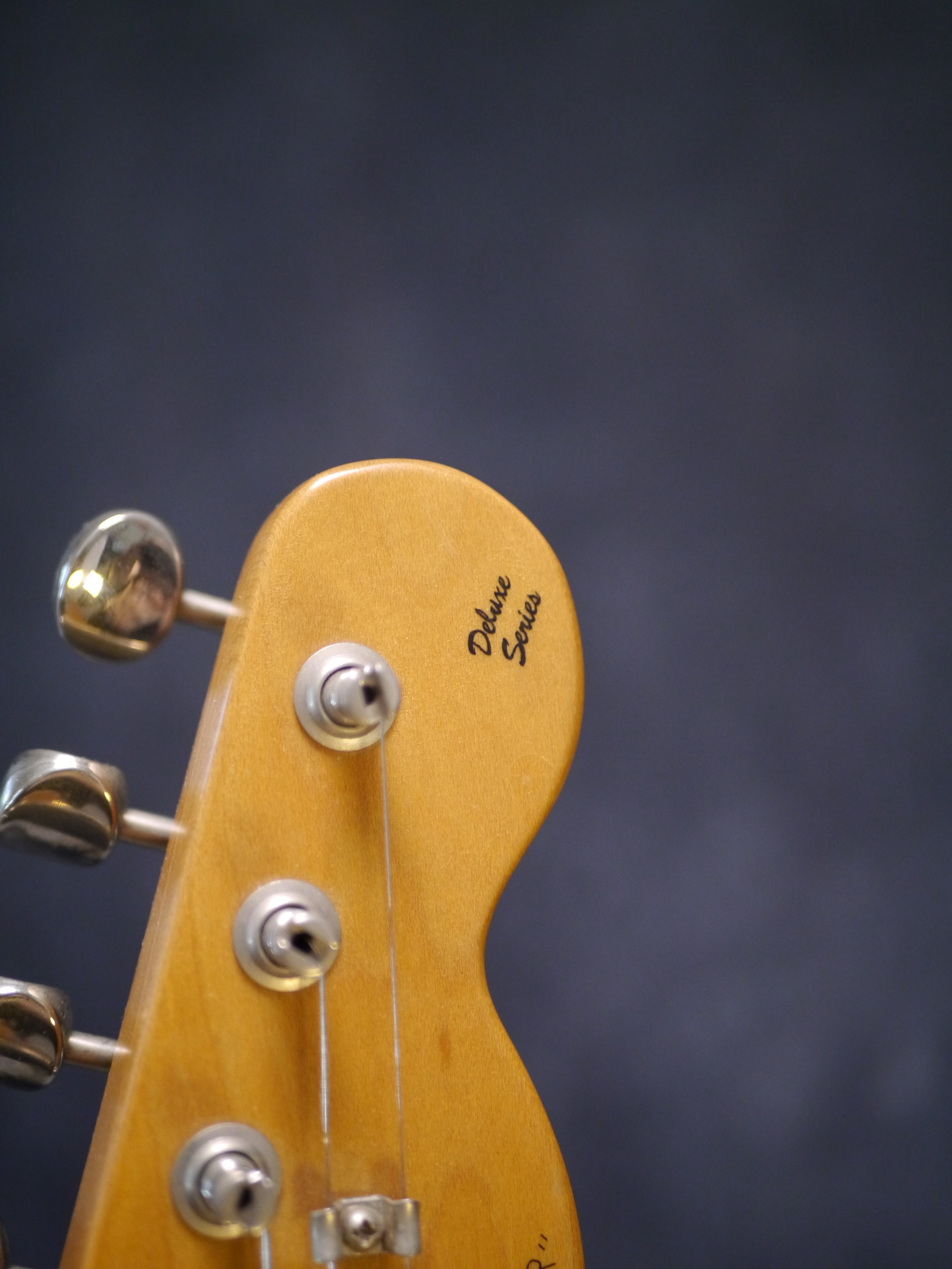 Fender Power Telecaster Deluxe Nashville – Candy Apple Red