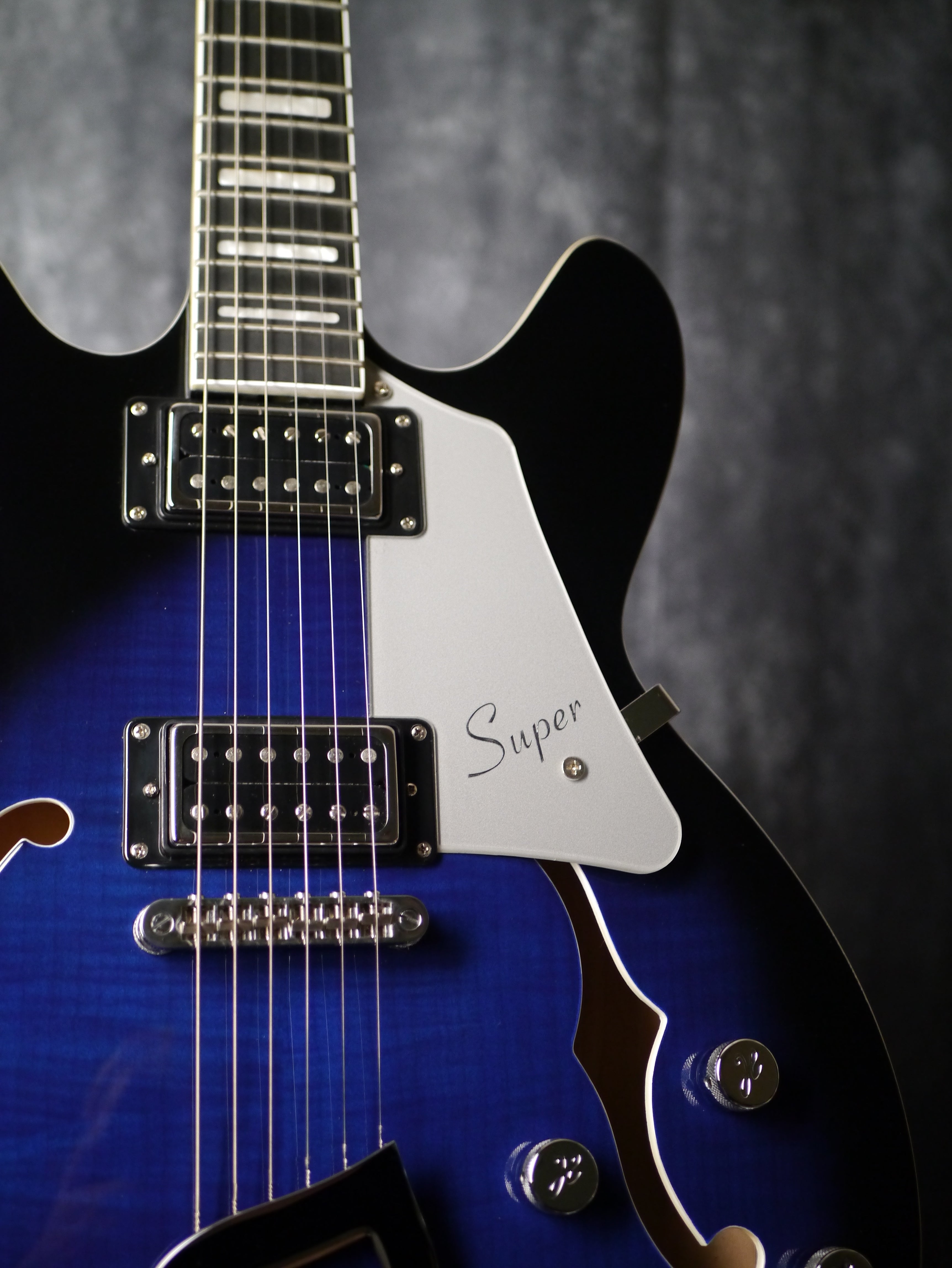 Hagstrom Super Viking – Dark Baltic Sea inkl. Hagstrom Case