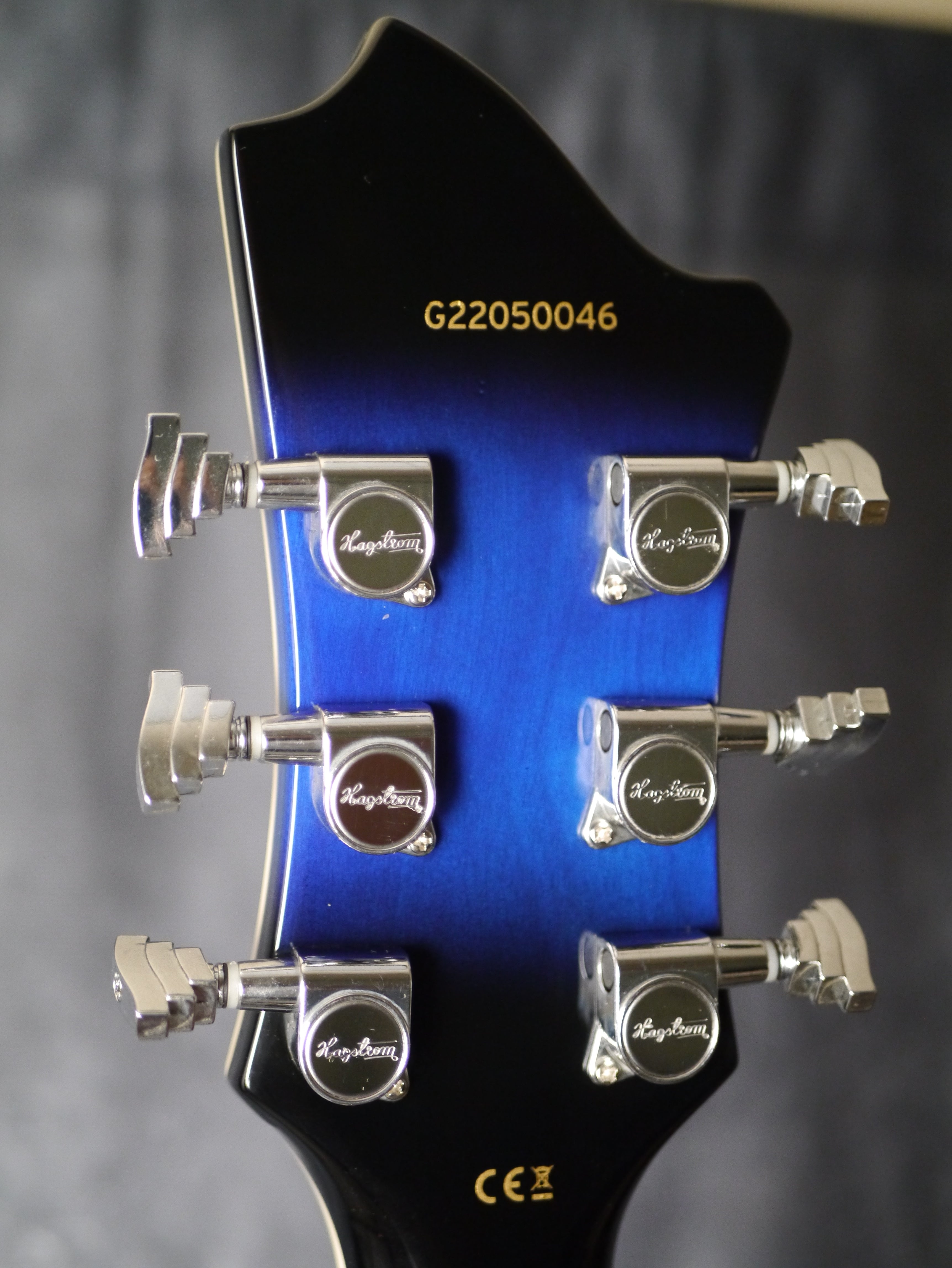 Hagstrom Super Viking – Dark Baltic Sea inkl. Hagstrom Case