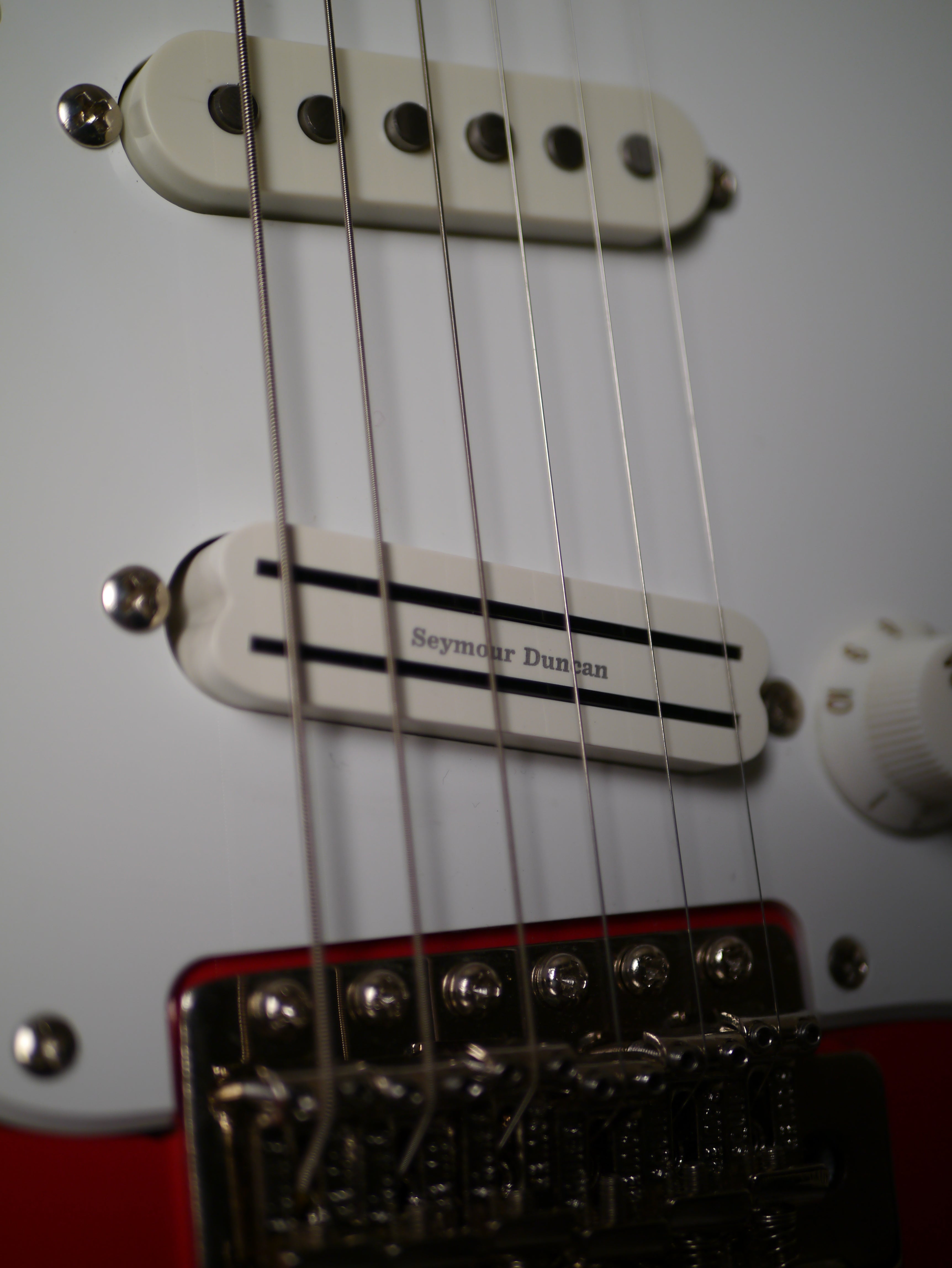Squier Classic Vibe '50s Stratocaster – Fiesta Red Hot Rail Bridge PU.