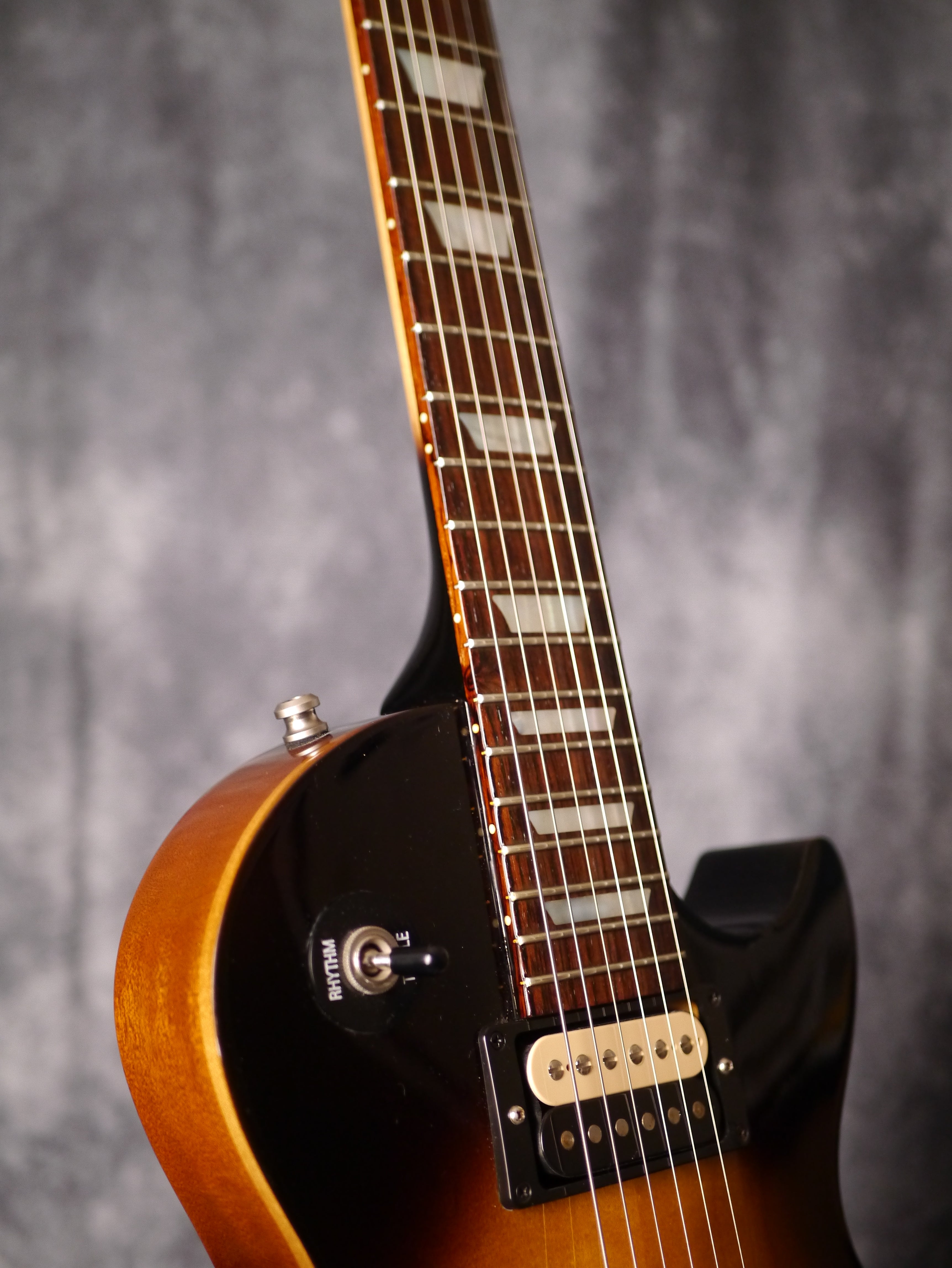 Gibson LPM 2015 – Vintage Sunburst. Grover Tuners