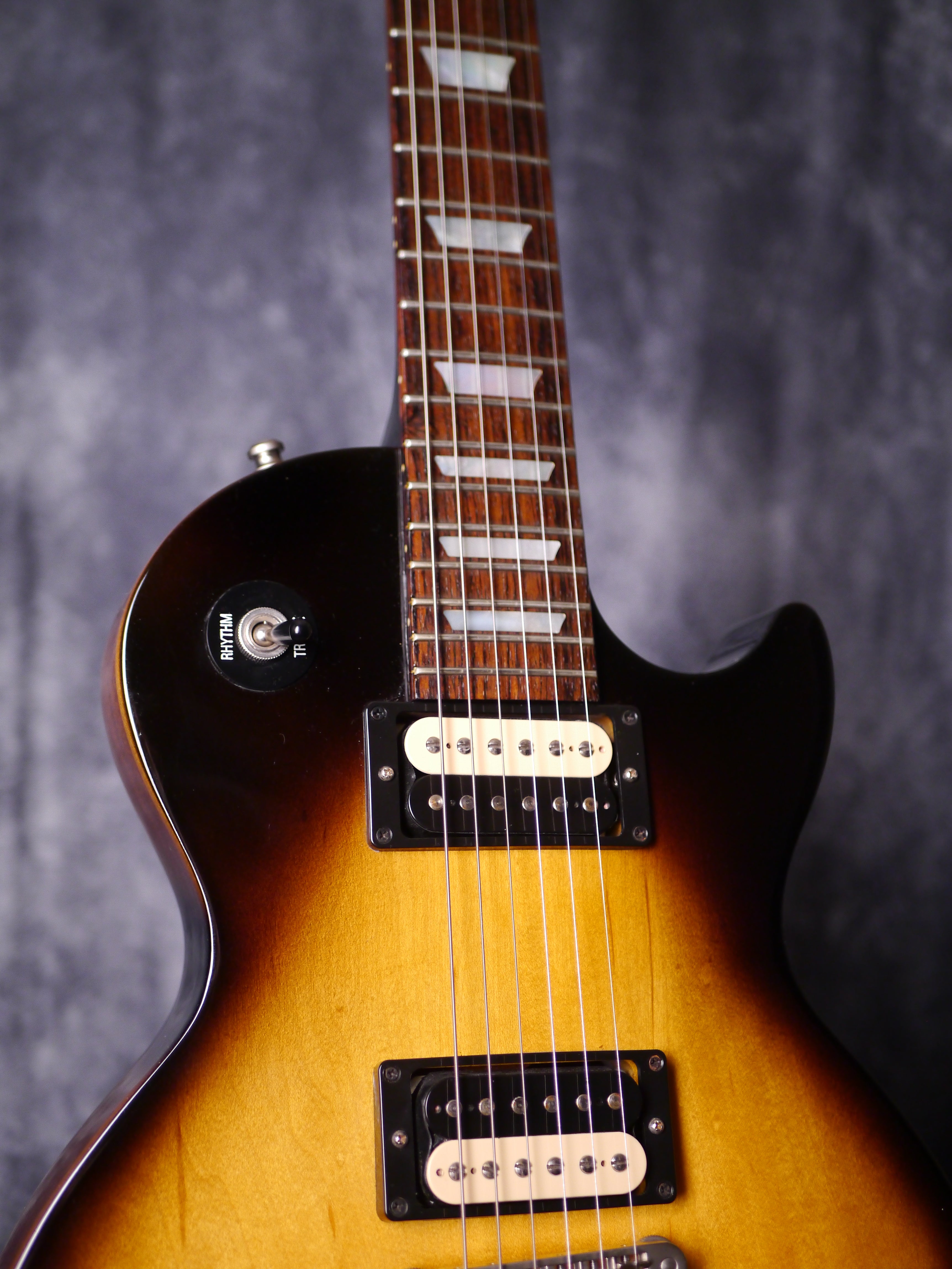 Gibson LPM 2015 – Vintage Sunburst. Grover Tuners