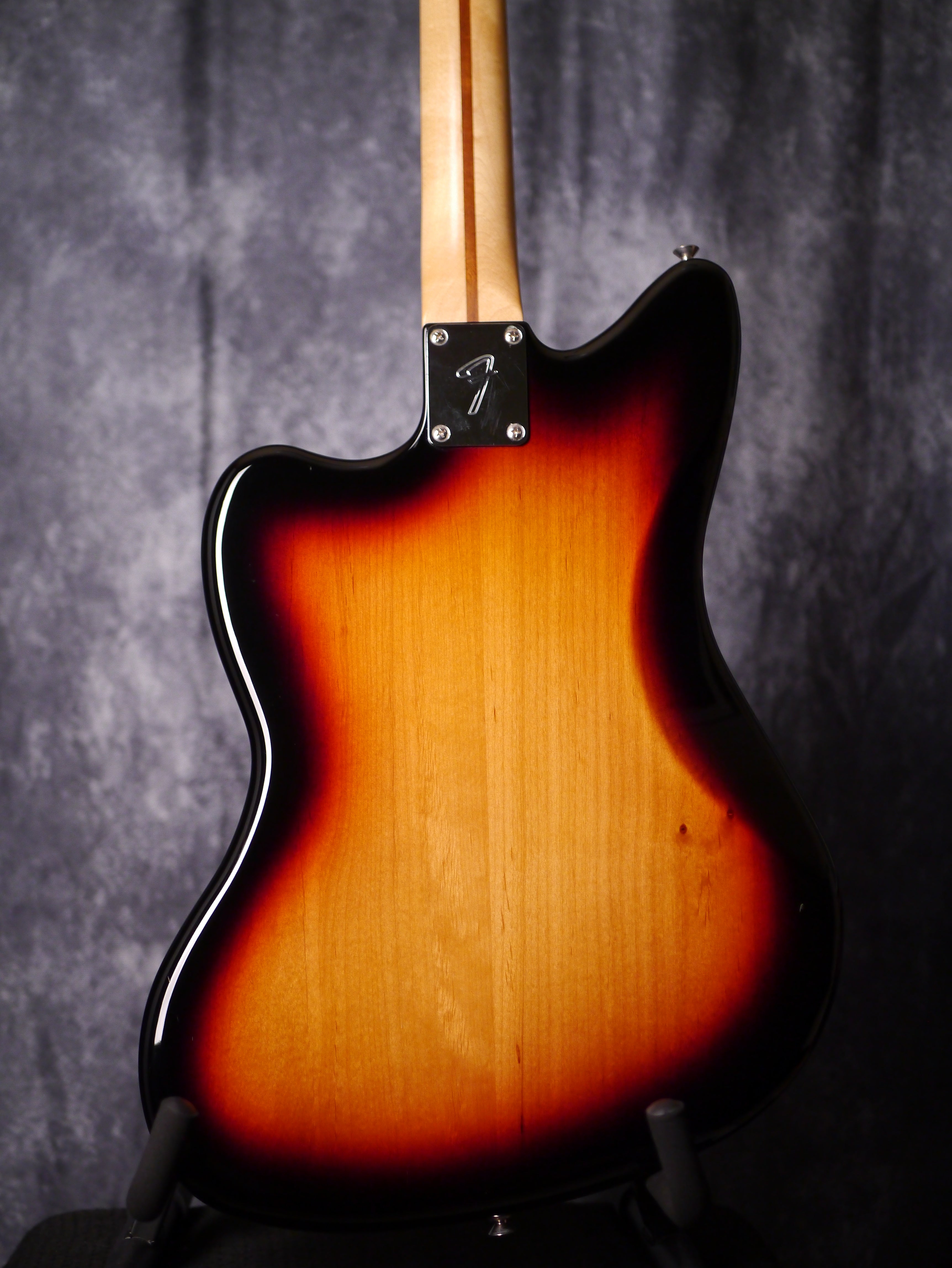 Fender Player Jazzmaster HH – 3-Color Sunburst · Made in Mexico