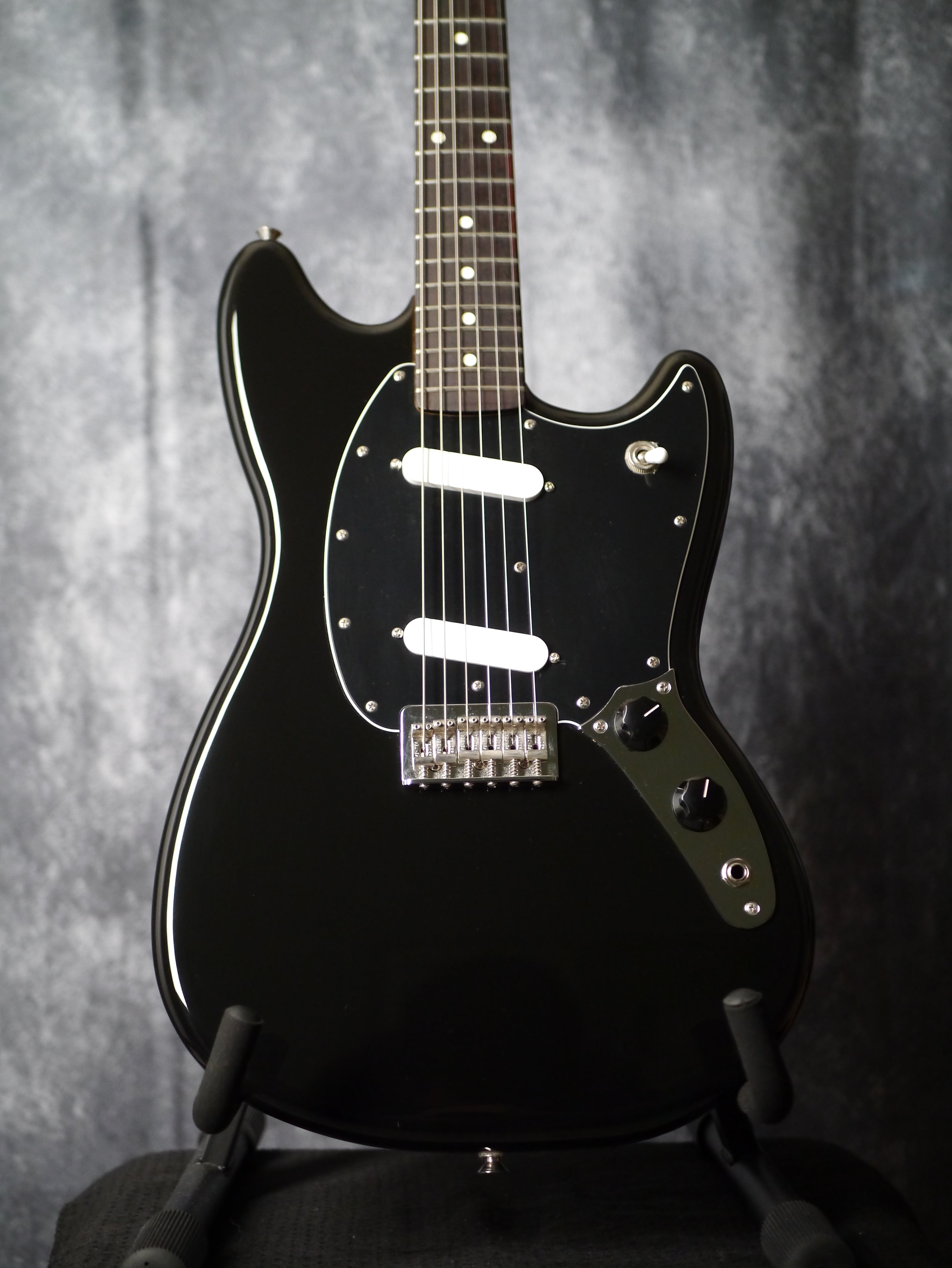 Fender Player II Mustang – Black · Made in Mexico