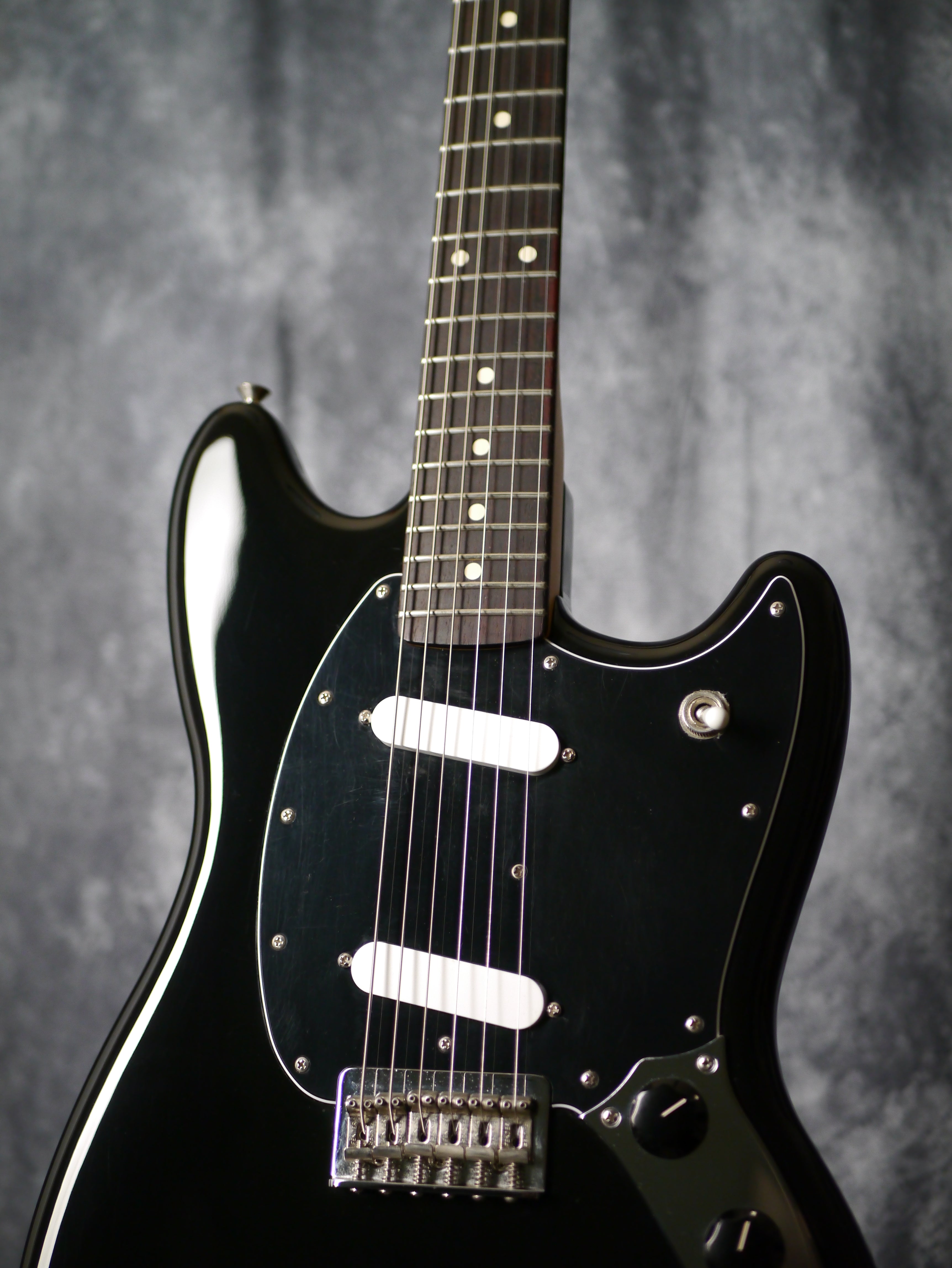 Fender Player II Mustang – Black · Made in Mexico