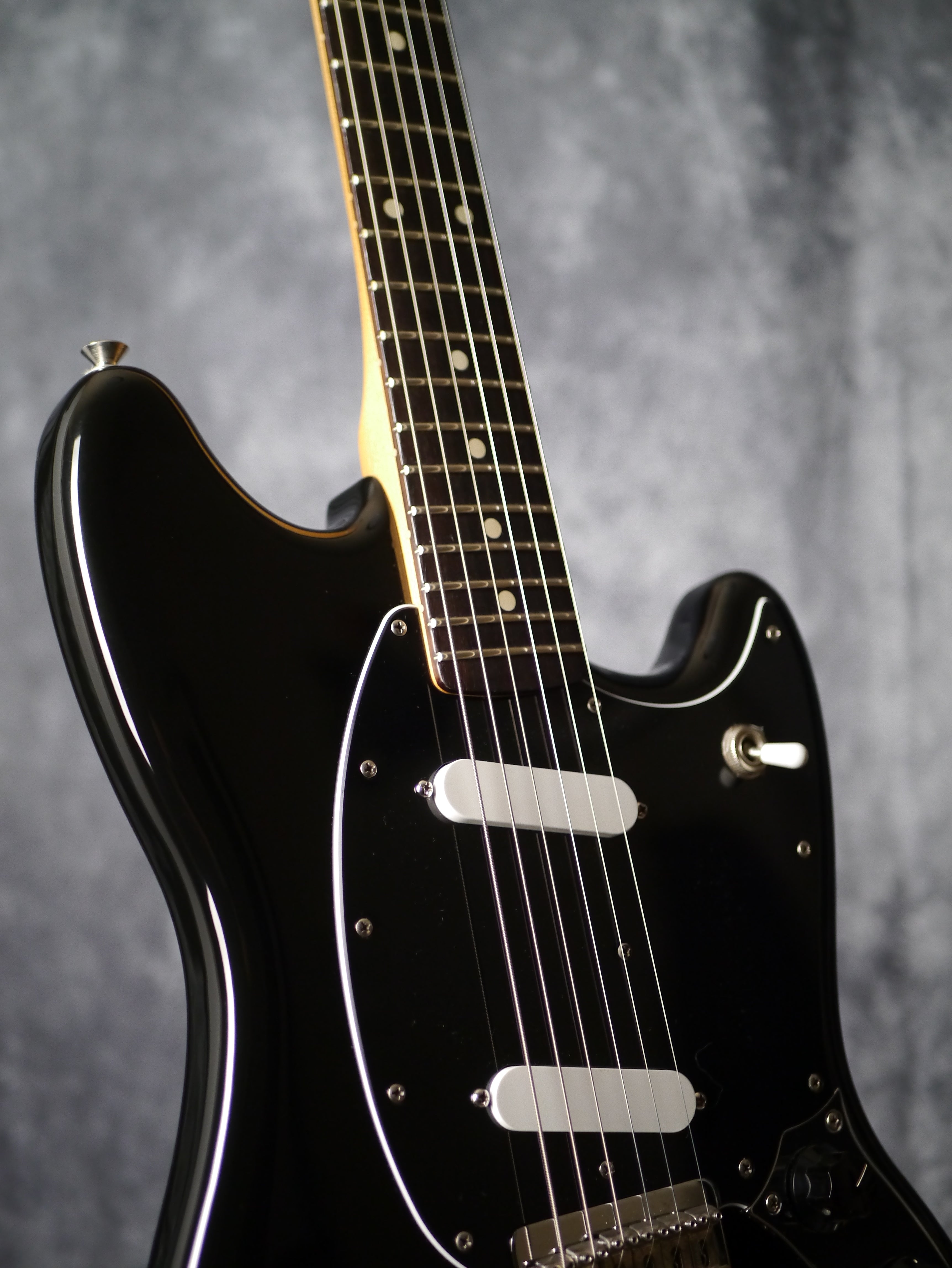 Fender Player II Mustang – Black · Made in Mexico