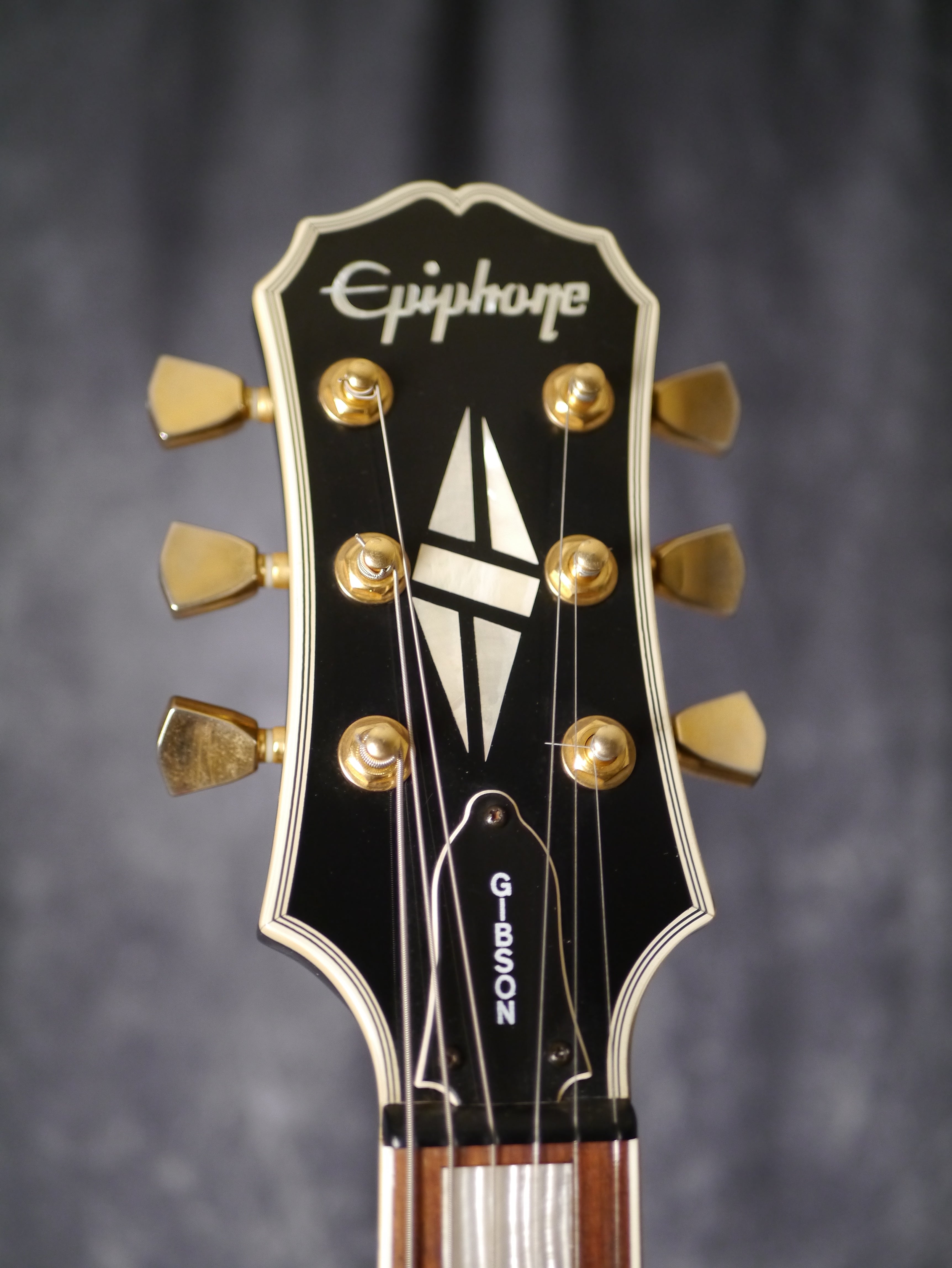 Epiphone Les Paul Custom – Ebony 2018
