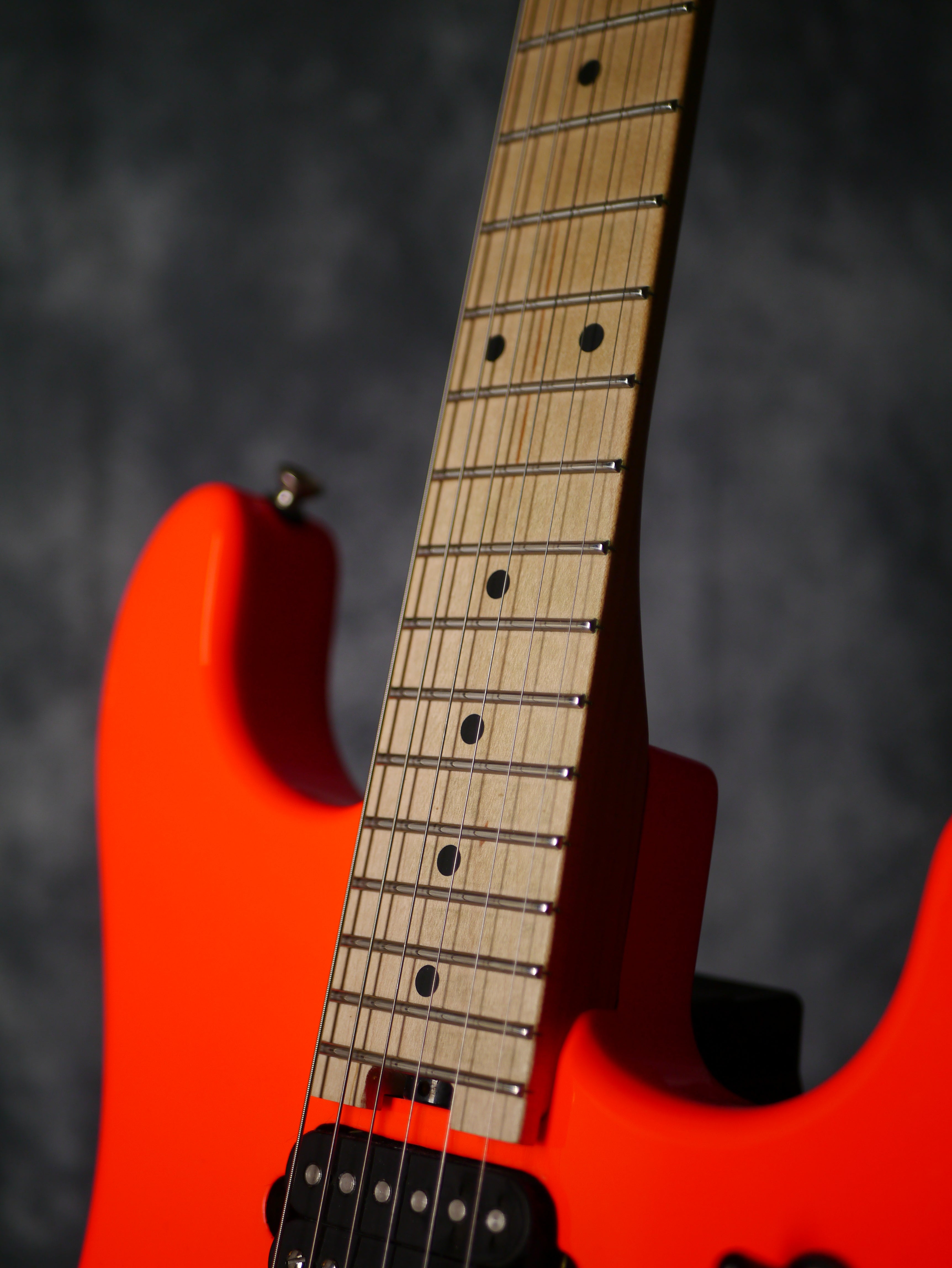 EVH 5150 Series Standard MN – Neon Pink
