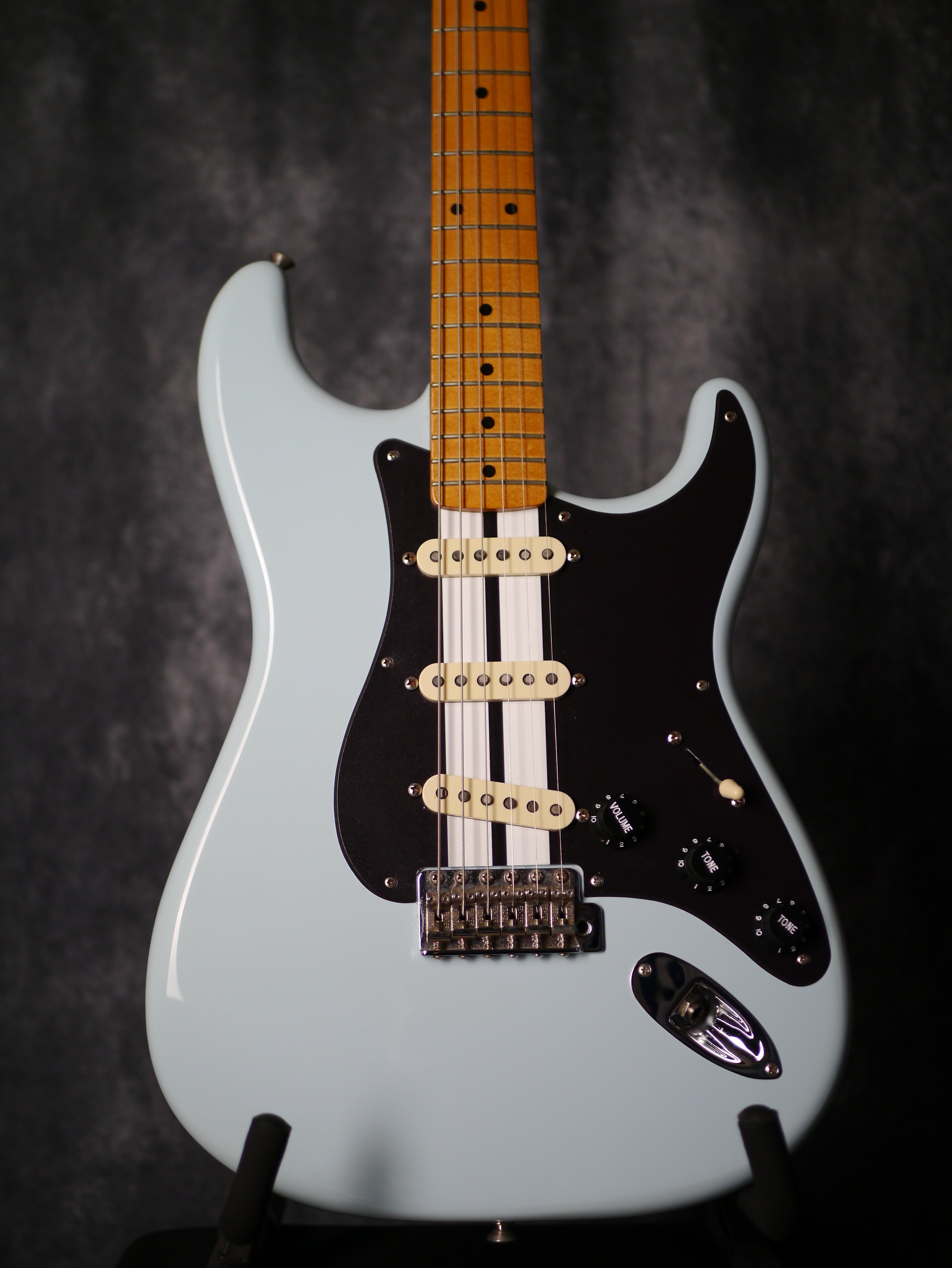 Fender Vintera '50s Stratocaster – Sonic Blue